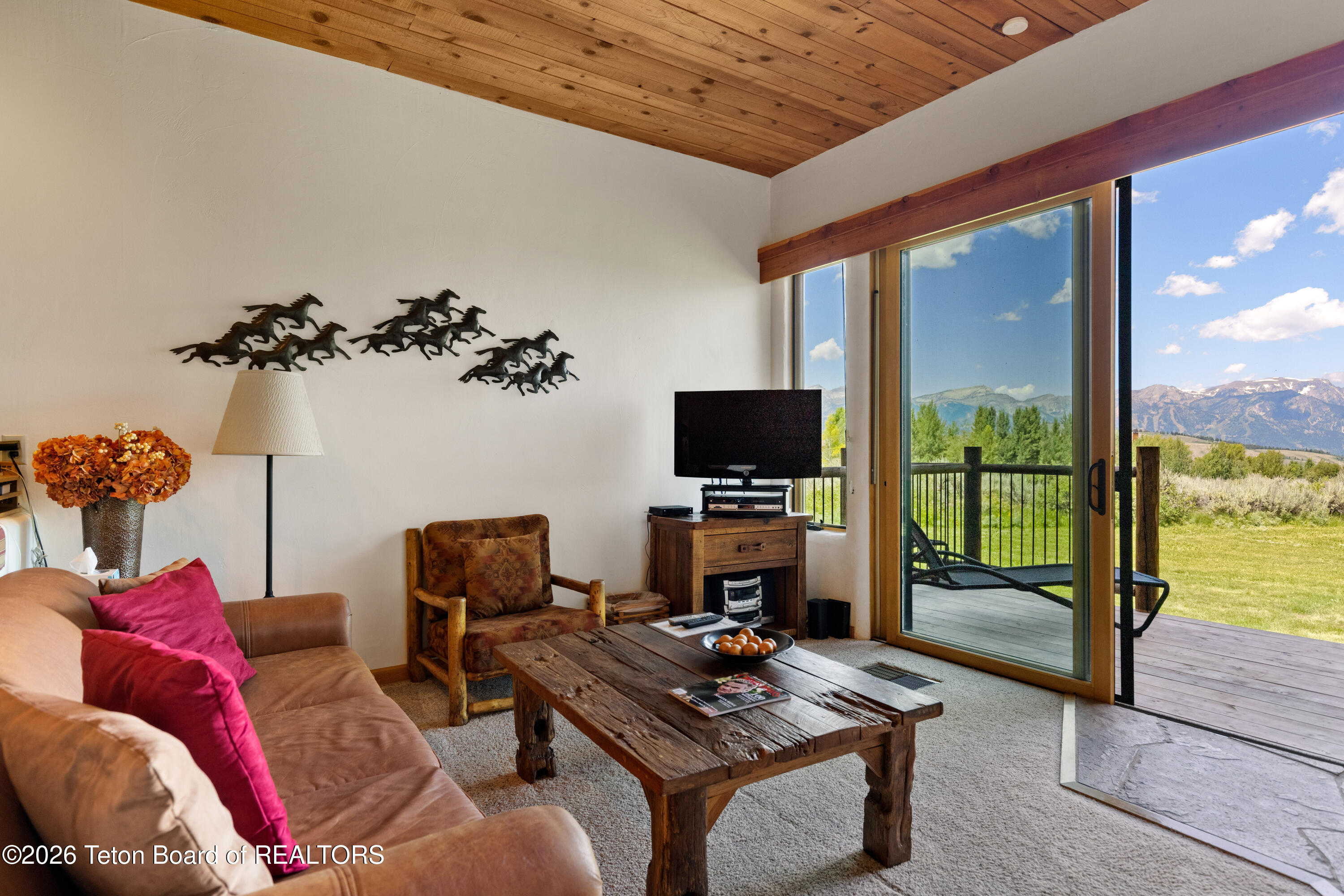 1668 Northeast Butte Road, Unit 314647 Jackson, WY 83001 - Photo 9 of 28 1668 N East Butte 3146-47