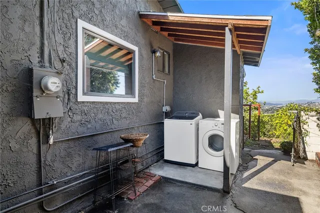 $2,500 | 3732 Dwiggins Street, Los Angeles, CA 90063