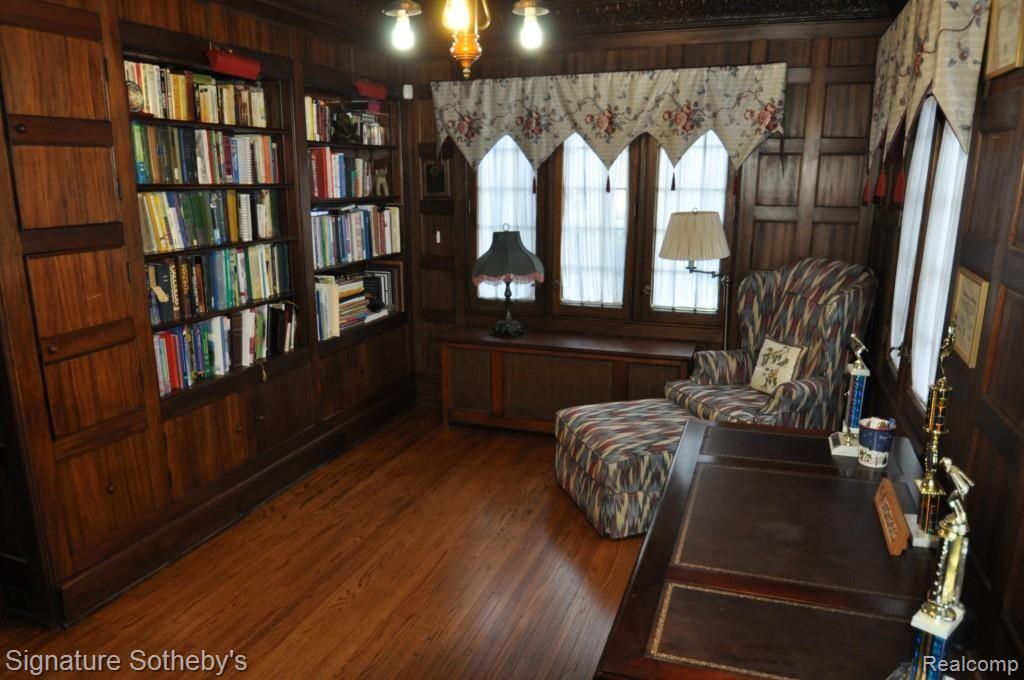 19485 Shrewsbury Road Detroit, MI 48221 - Photo 15 of 35 DSC_0248.jpg