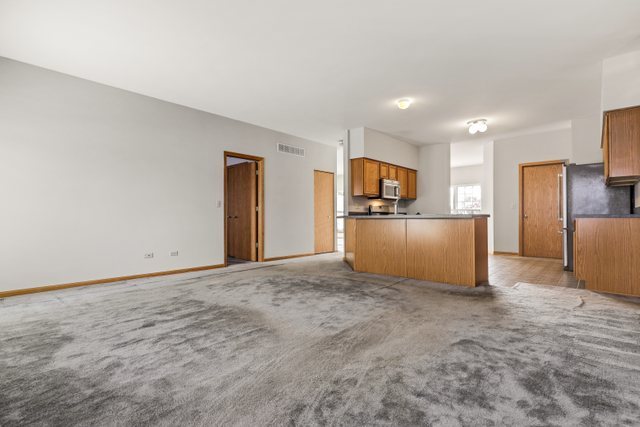 1807 Ridgemoor Drive Plainfield, IL 60586 - Photo 3 of 30