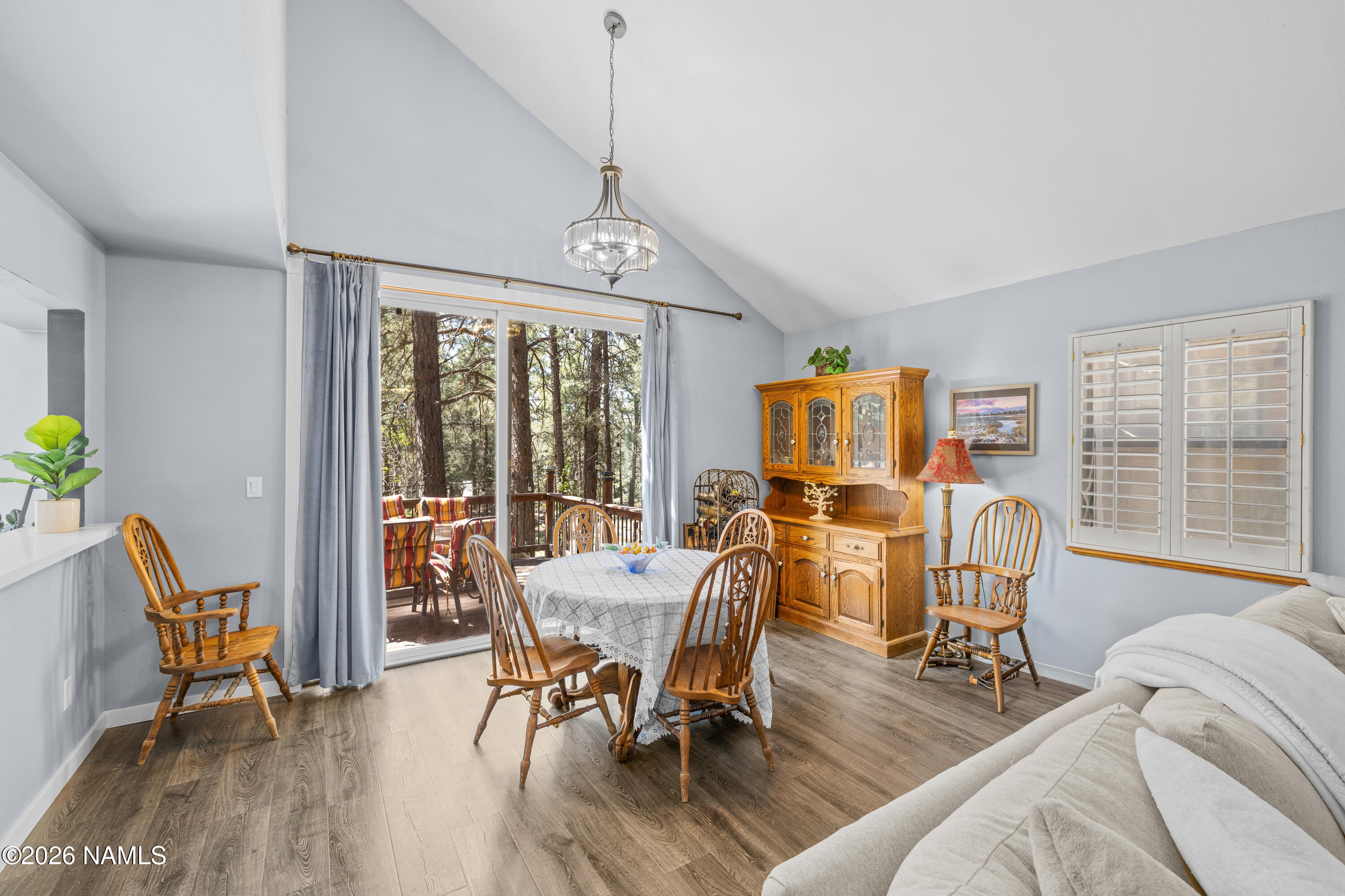 2063 North Rain Tree Road Flagstaff, AZ 86004 - Photo 8 of 36 Dinning Room