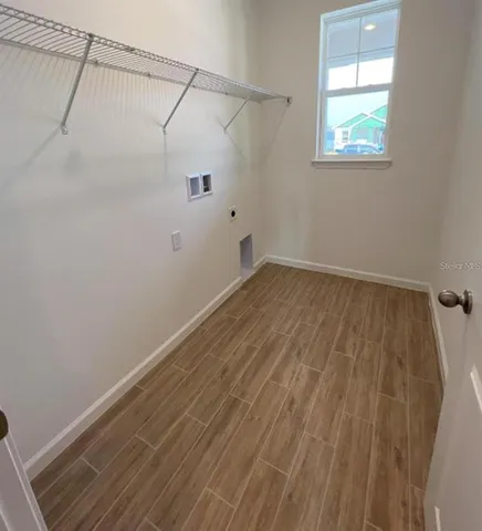 a view of an empty walk in closet