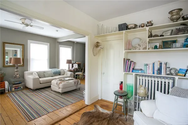 $3,200 | 94 Spring Street, Unit 2, Newport, RI 02840