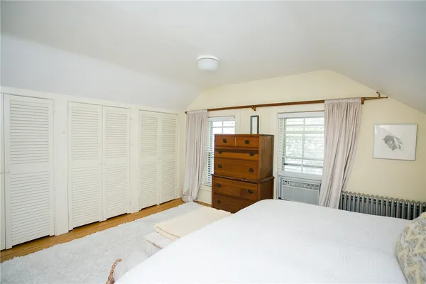 $3,200 | 94 Spring Street, Unit 2, Newport, RI 02840