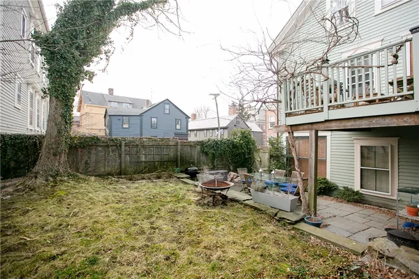 $3,200 | 94 Spring Street, Unit 2, Newport, RI 02840