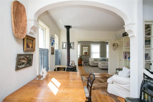 $3,200 | 94 Spring Street, Unit 2, Newport, RI 02840