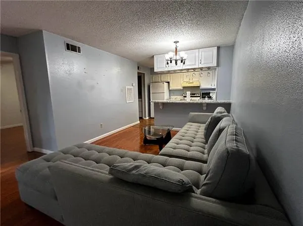 $1,200 | 2928 Manhattan Boulevard, Unit 164, Harvey, LA 70058