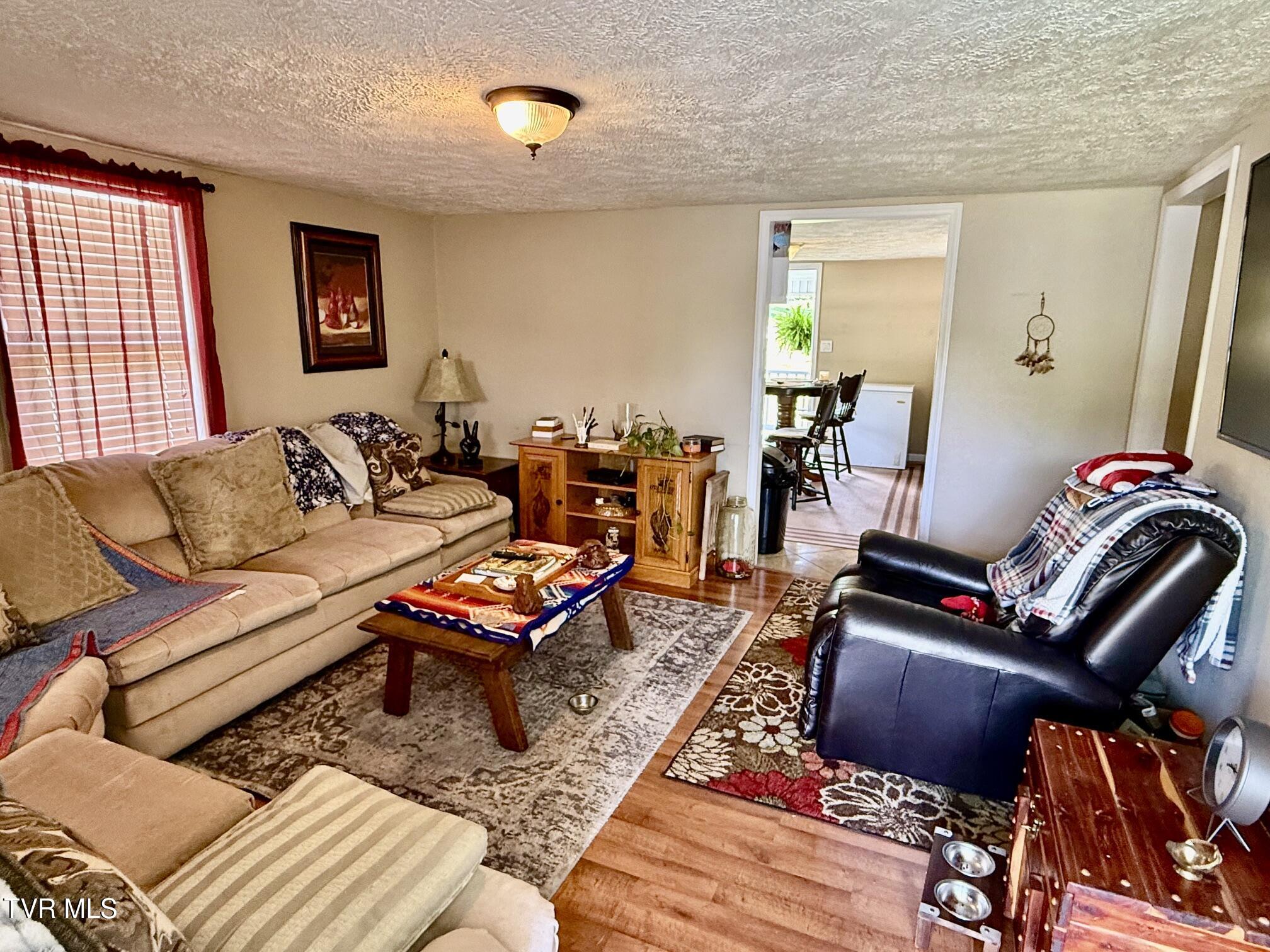 5209 Spotswood Road Norton, VA 24273 - Photo 4 of 31 28