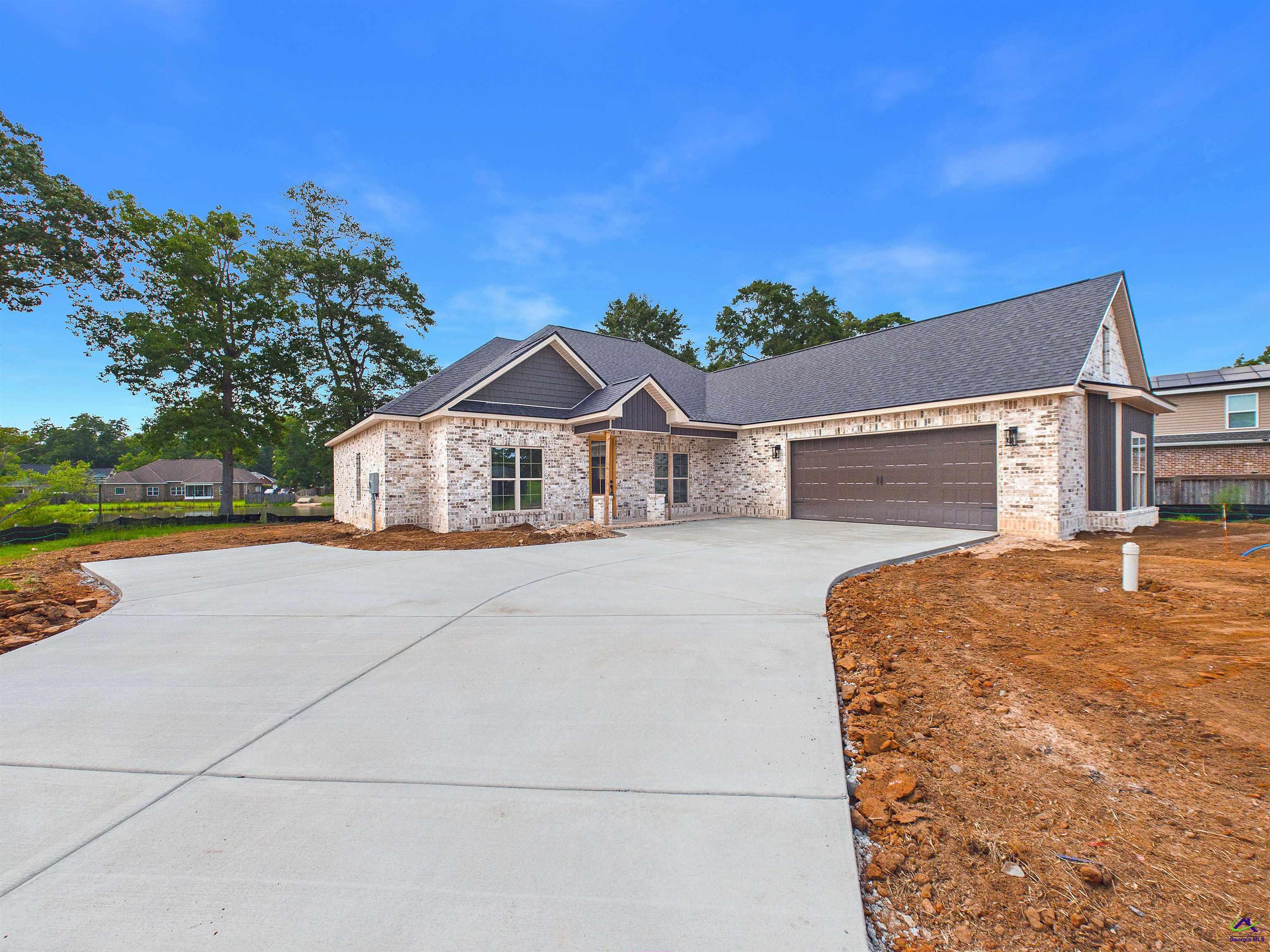 102 Rinns Way Perry, GA 31069 - Photo 3 of 49