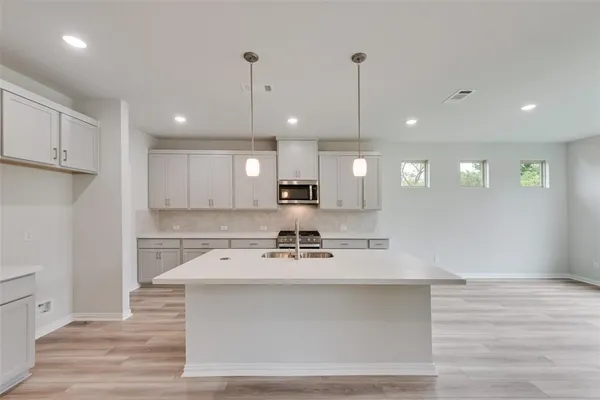 $376,501 | 621 Marcus Lane, Crowley, TX 76036