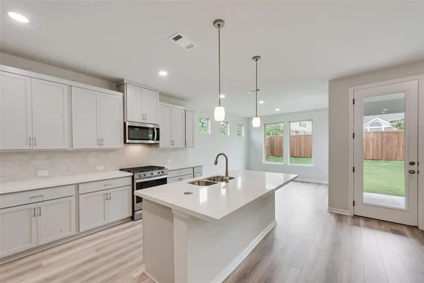 $376,501 | 621 Marcus Lane, Crowley, TX 76036