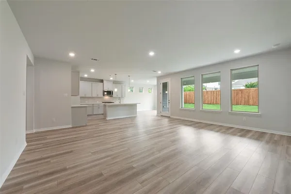 $376,501 | 621 Marcus Lane, Crowley, TX 76036