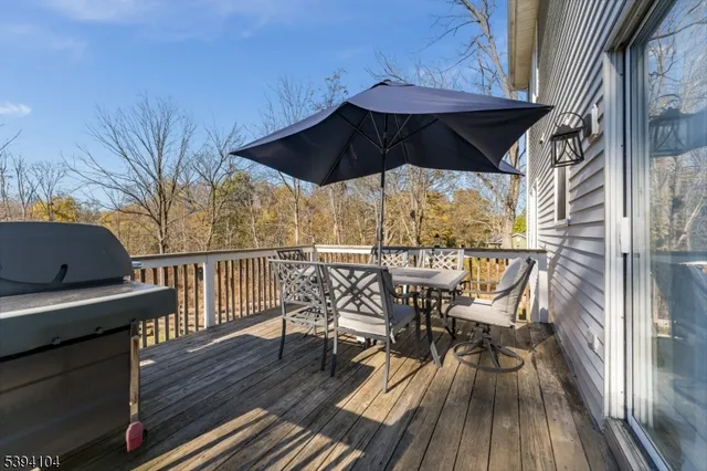 $545,000 | 3 Musconetcong River Road, Hampton, NJ 08827