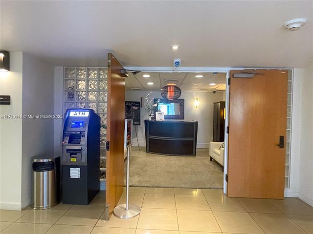 $1,089,000 | 650 West Avenue, Unit 1004, Miami Beach, FL 33139