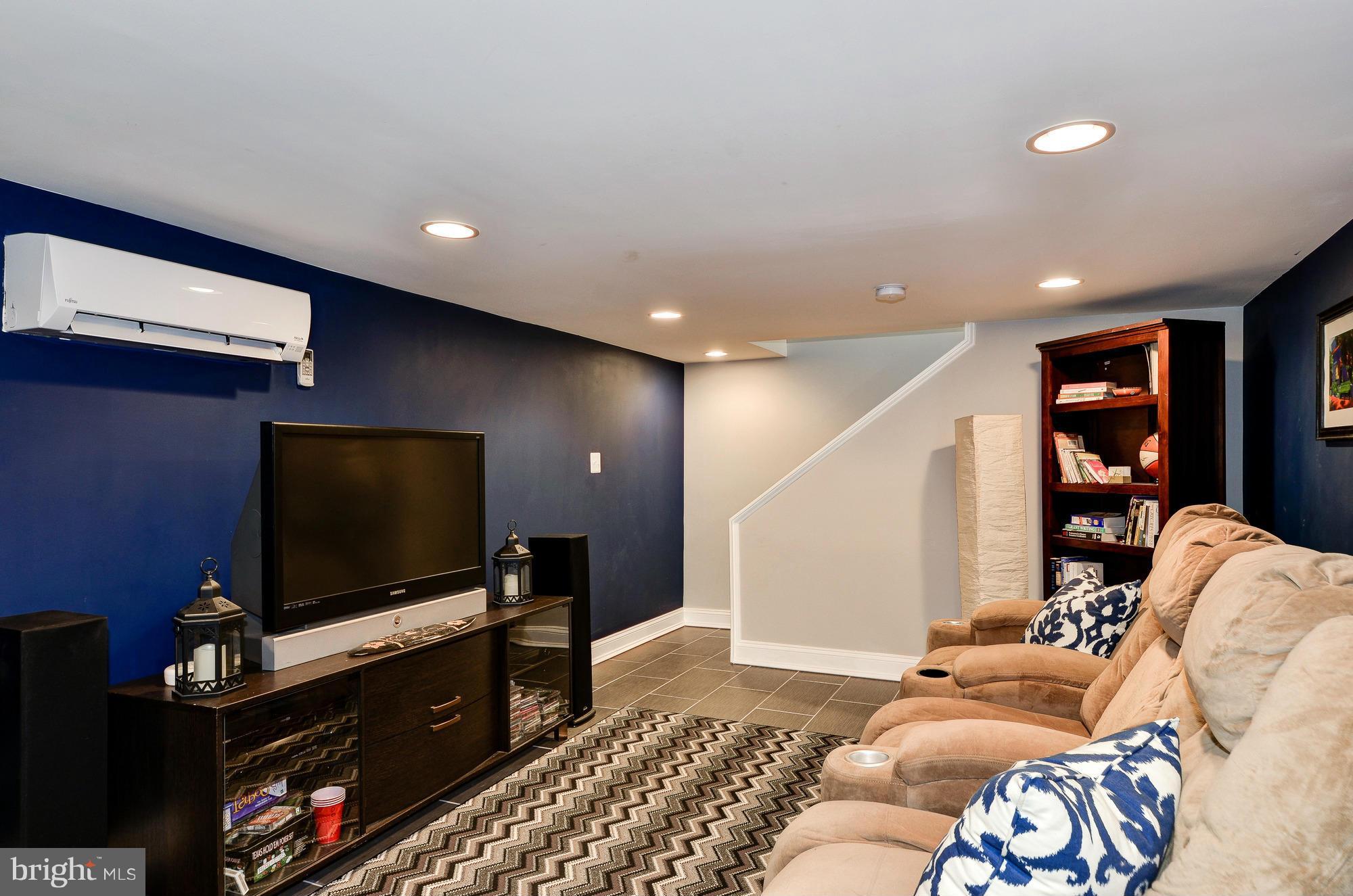 3063 Clinton Street Northeast Washington, DC 20018 - Photo 21 of 27 Family Room