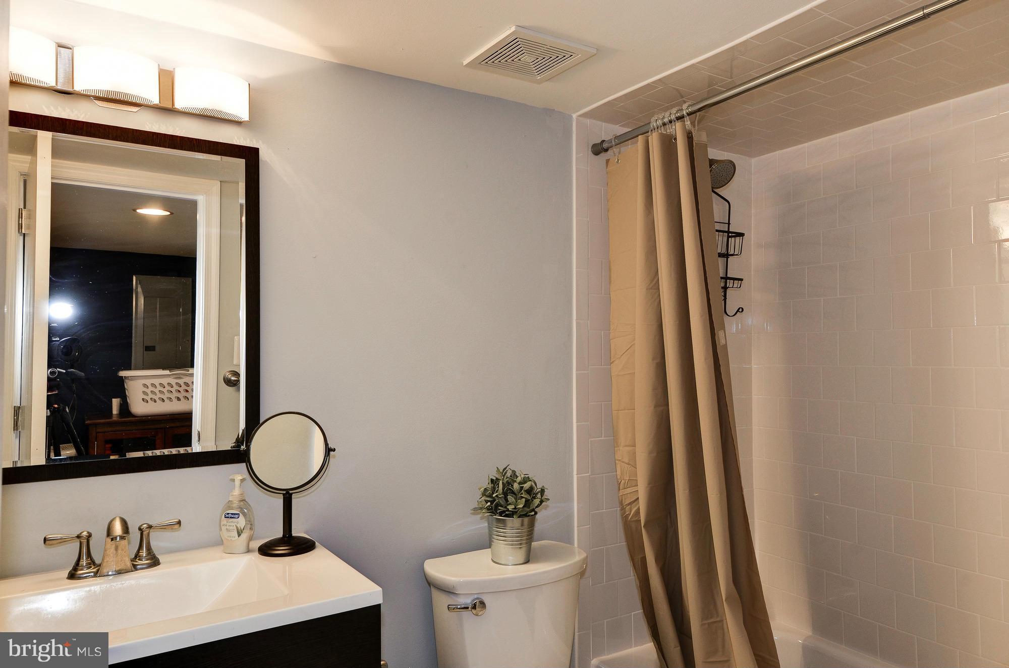 3063 Clinton Street Northeast Washington, DC 20018 - Photo 22 of 27 Bath - lower level