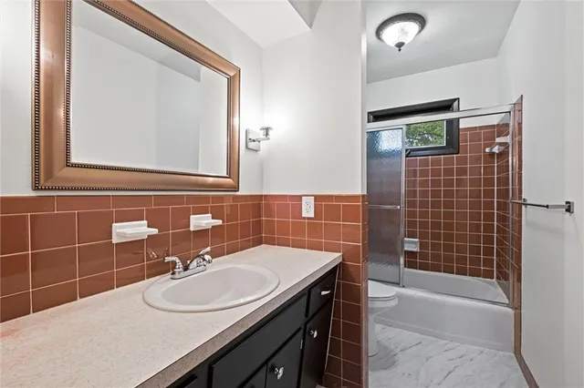 $380,000 | 9615 West 92nd Terrace, Overland Park, KS 66212