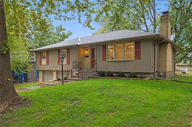 $380,000 | 9615 West 92nd Terrace, Overland Park, KS 66212