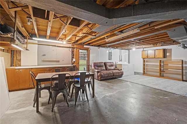 $380,000 | 9615 West 92nd Terrace, Overland Park, KS 66212