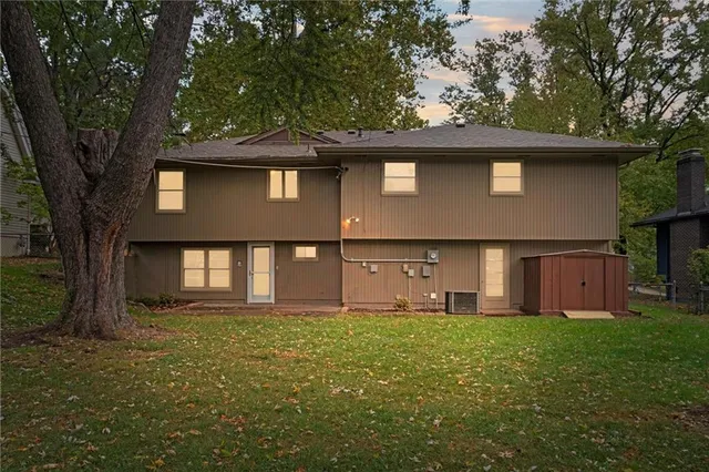 $380,000 | 9615 West 92nd Terrace, Overland Park, KS 66212