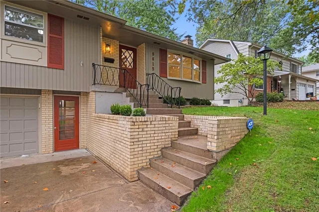 $380,000 | 9615 West 92nd Terrace, Overland Park, KS 66212
