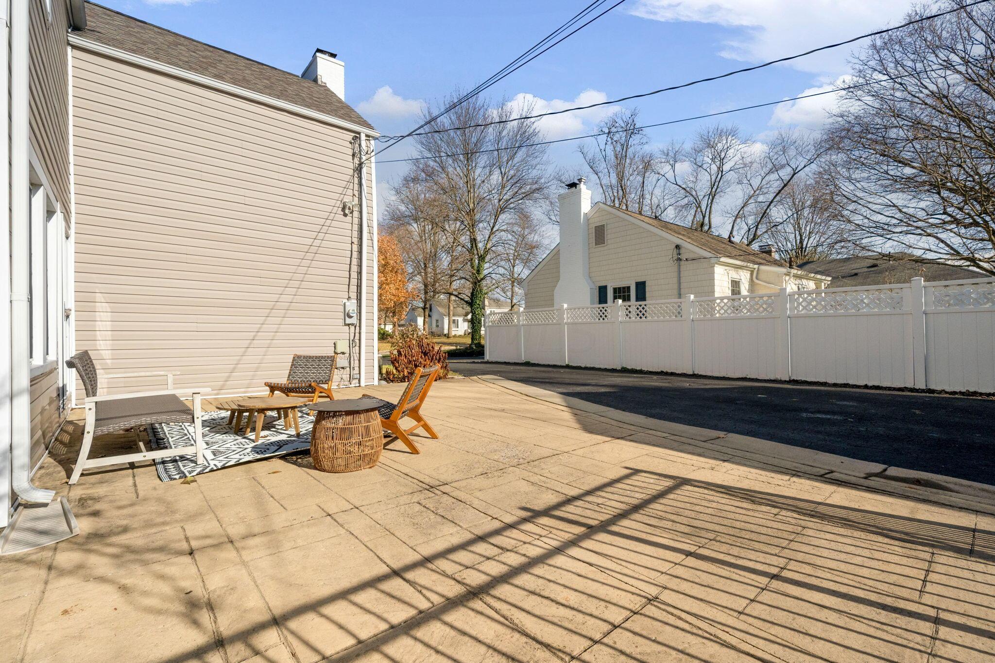 2223 Harwitch Road Columbus, OH 43221 - Photo 41 of 61 51-web-or-mls-DSC04299