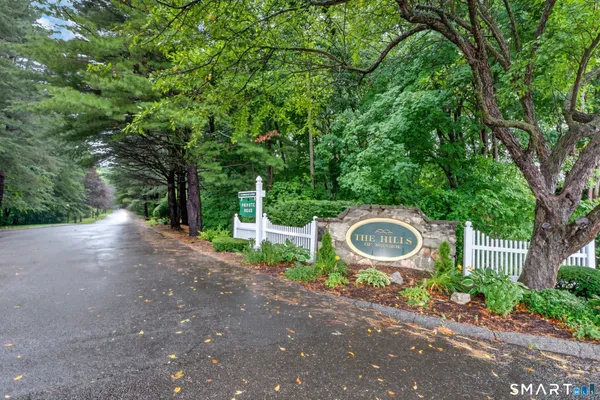 $399,000 | 301 Fairmount Drive, Unit D, Monroe, CT 06468