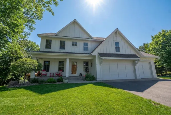 $898,999 | 1264 10th Street North, North Hudson, WI 54016