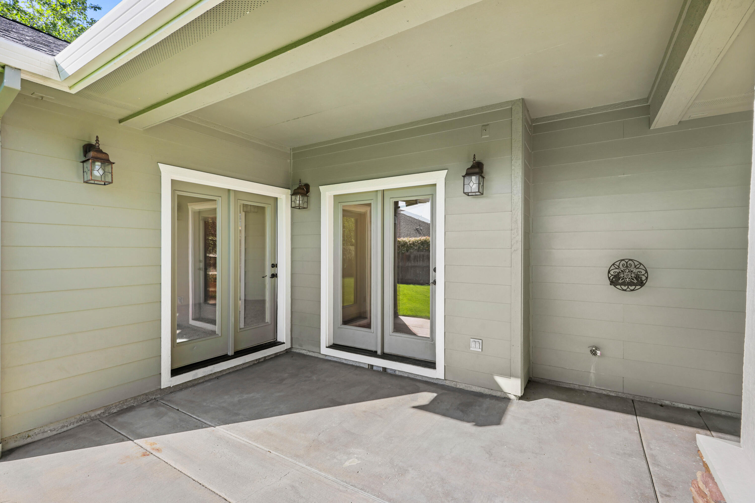 1054 Pumpkin Ridge Eagle Point, OR 97524 - Photo 29 of 34 EP1A1633