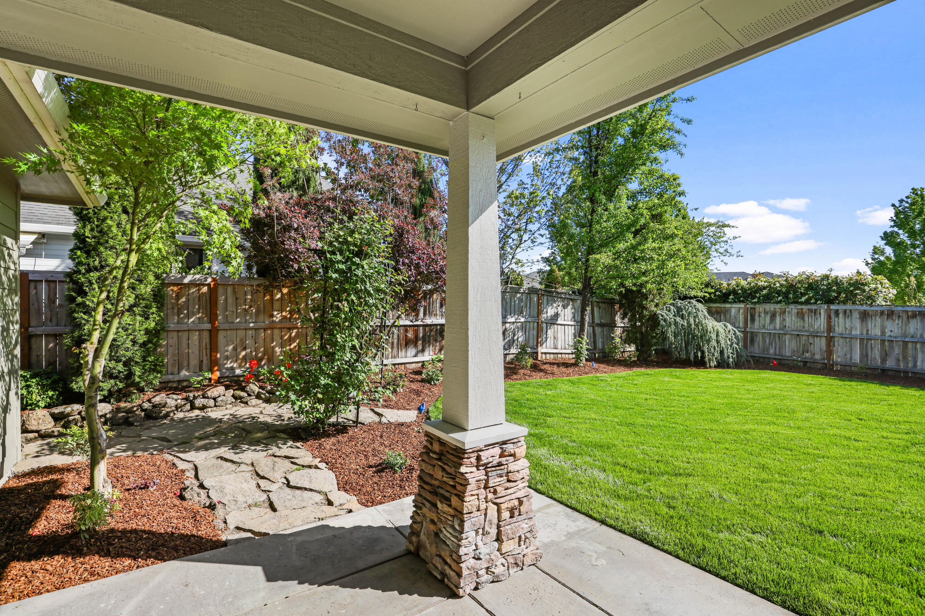 1054 Pumpkin Ridge Eagle Point, OR 97524 - Photo 30 of 34 EP1A1621