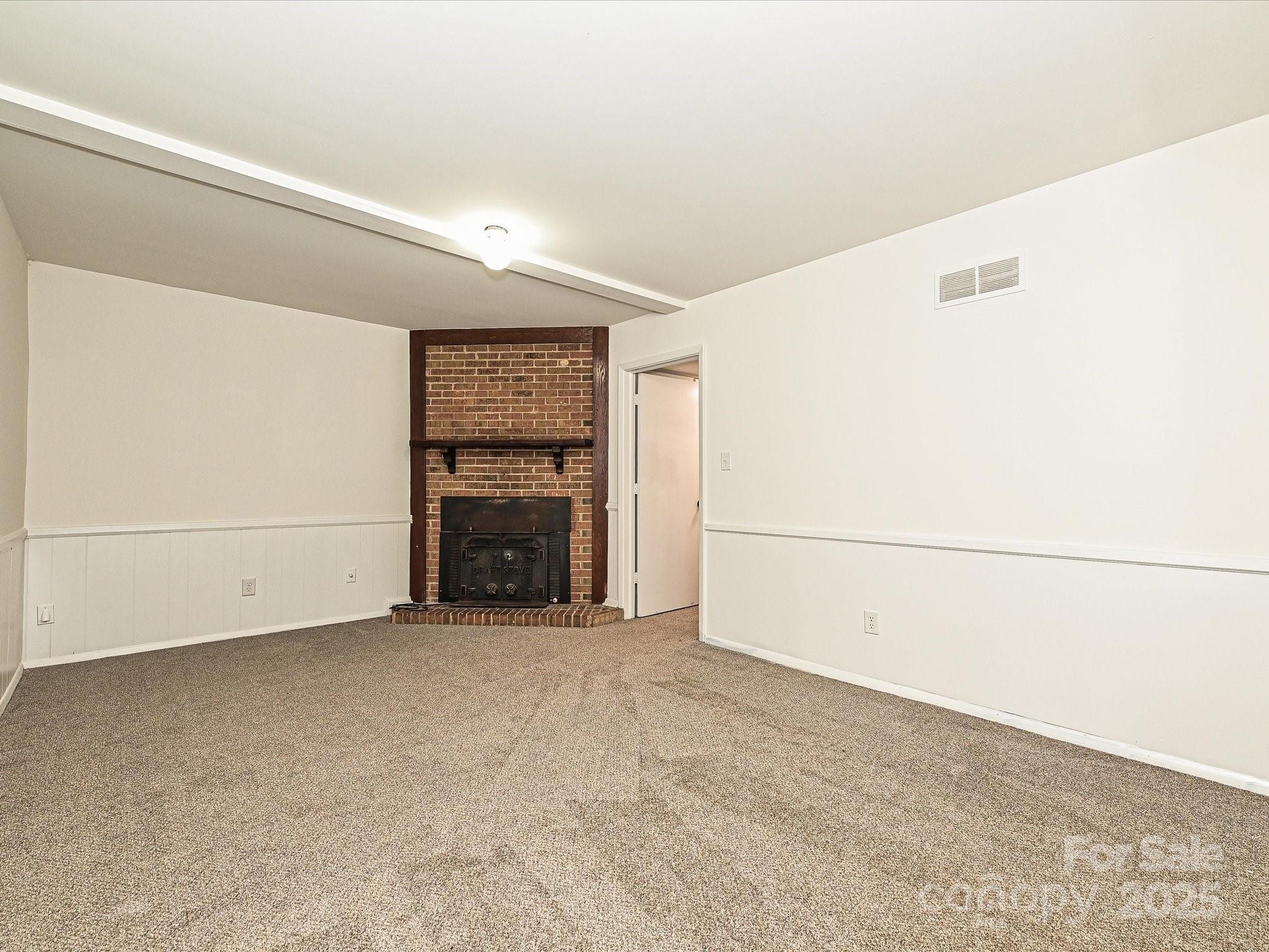 6745 Thermal Road Charlotte, NC 28211 - Photo 26 of 37