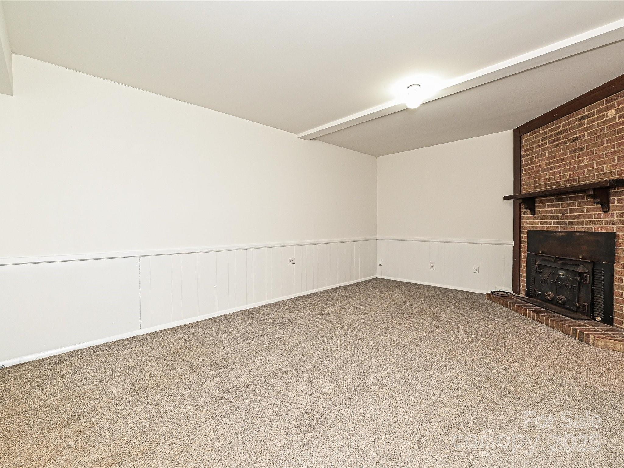 6745 Thermal Road Charlotte, NC 28211 - Photo 27 of 37