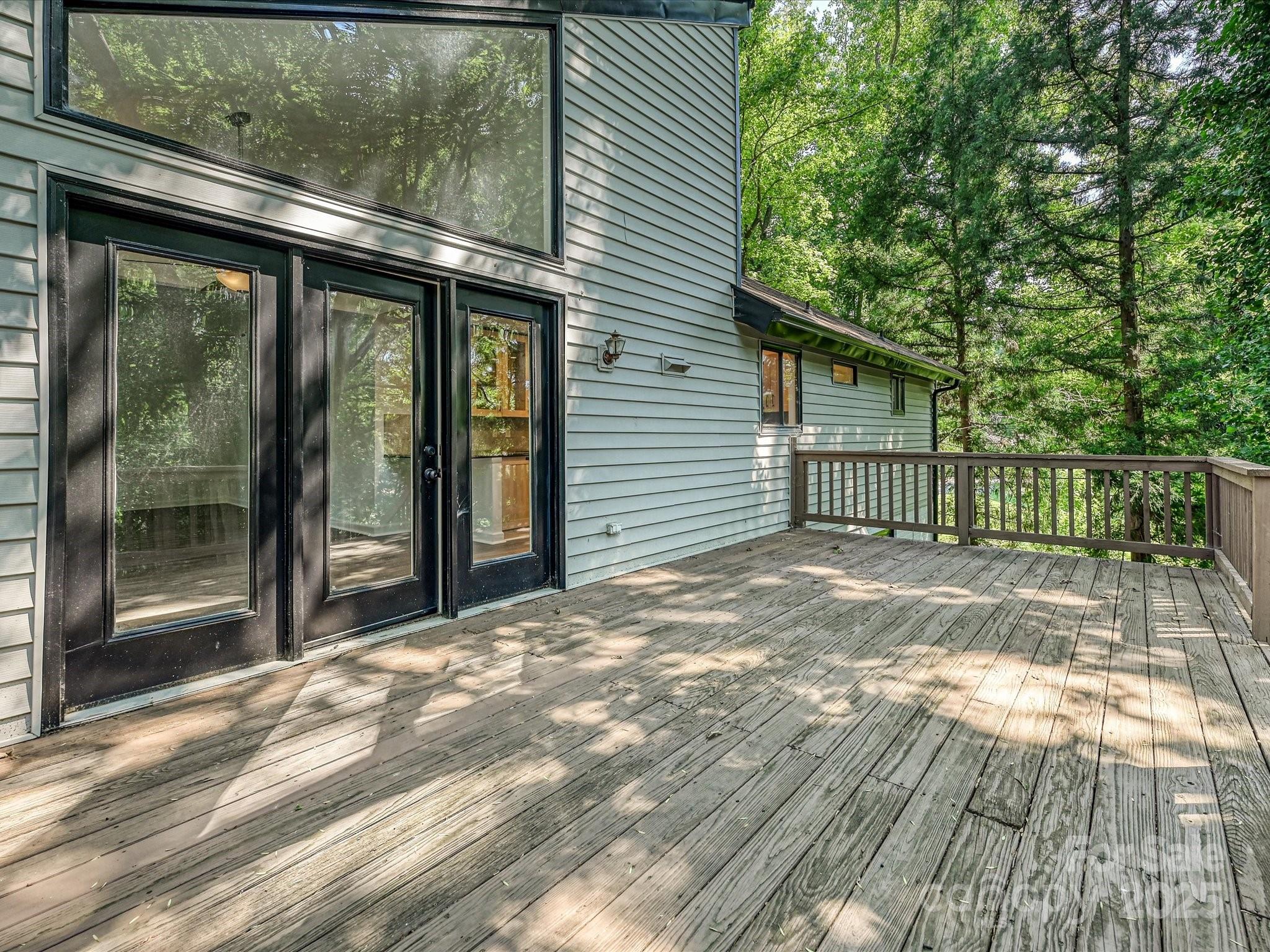6745 Thermal Road Charlotte, NC 28211 - Photo 34 of 37