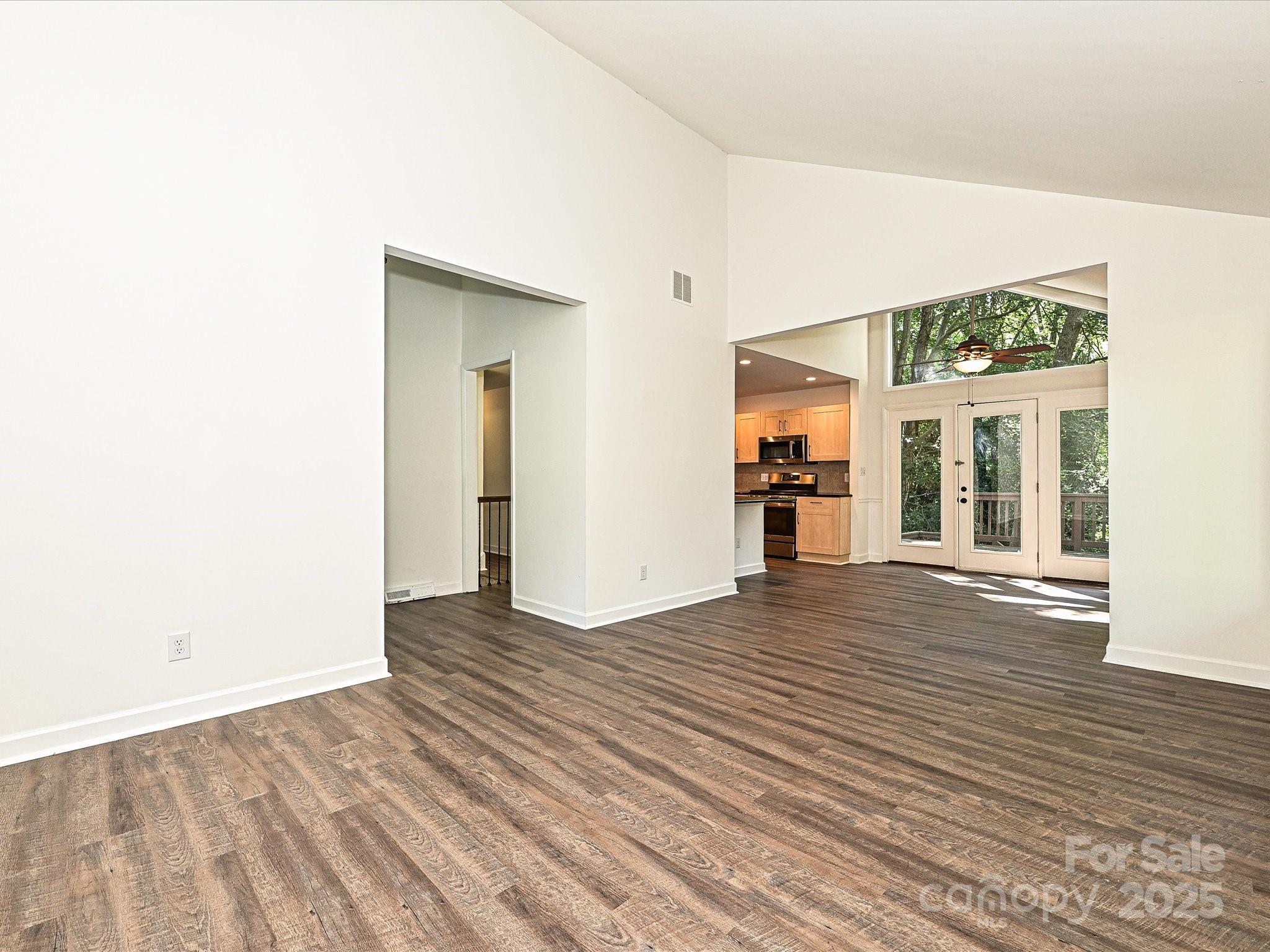 6745 Thermal Road Charlotte, NC 28211 - Photo 7 of 37