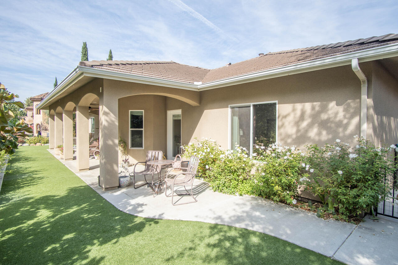 32867 Riverside Drive Springville, CA 93265 - Photo 3 of 22 D4104FC7-4E4F-496E-A99A-50724C86E082