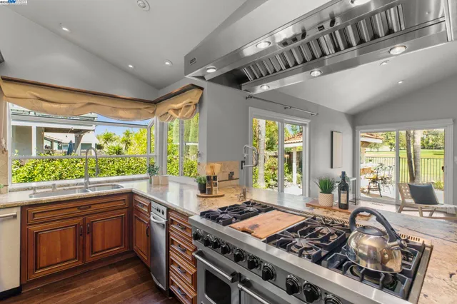 $1,849,580 | 820 Pinehurst Place, San Ramon, CA 94583