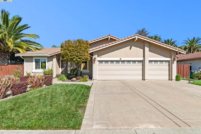 $1,849,580 | 820 Pinehurst Place, San Ramon, CA 94583