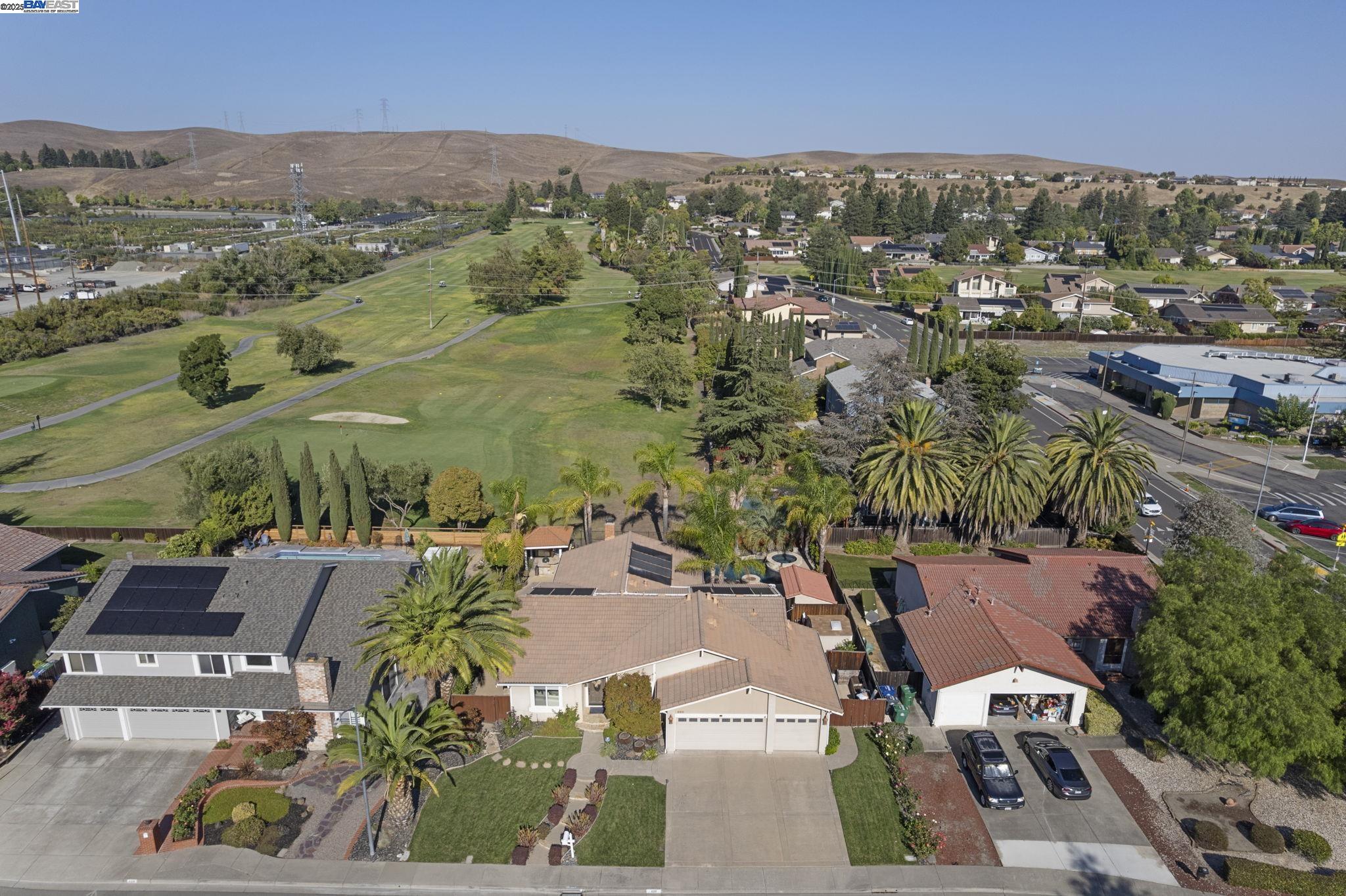 820 Pinehurst Place San Ramon, CA 94583 - Photo 46 of 54 an aerial view of a city with lots of residential buildings