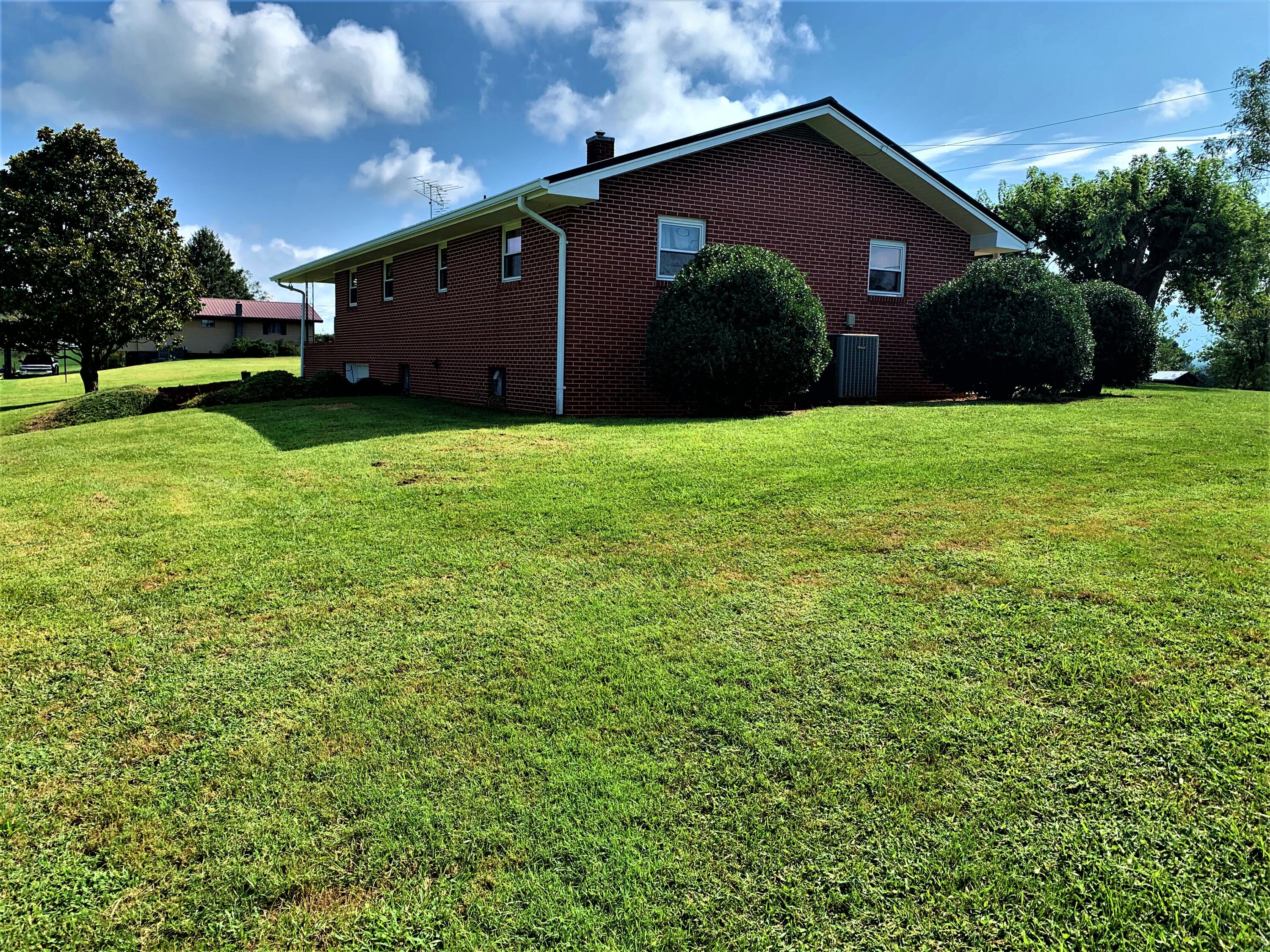 550 Red Hill Road Greeneville, TN 37743 - Photo 3 of 61 IMG_4839 (1)
