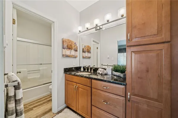 a view of back yard of the house