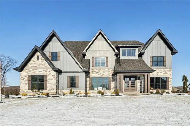 $2,158,990 | 2012 Mallard Lane, Baden, PA 15005