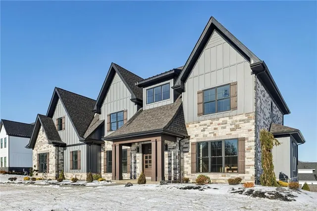 $2,158,990 | 2012 Mallard Lane, Baden, PA 15005