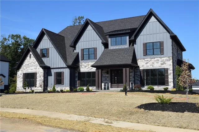 $2,158,990 | 2012 Mallard Lane, Baden, PA 15005