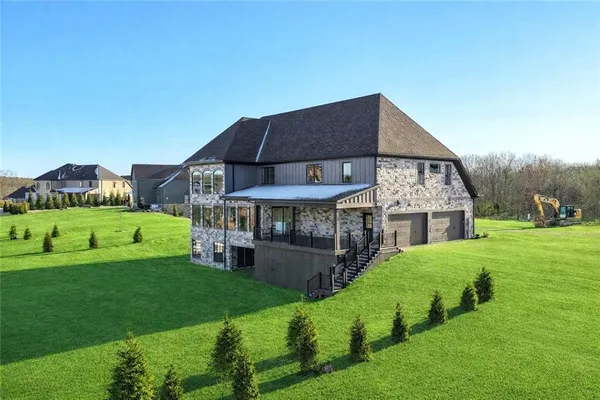 $2,158,990 | 2012 Mallard Lane, Baden, PA 15005