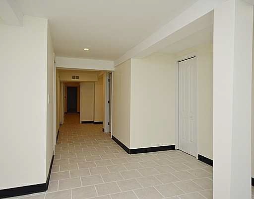 1645 West Irving Park Road Chicago, IL 60613 - Photo 8 of 33 a view of a livingroom with an empty space