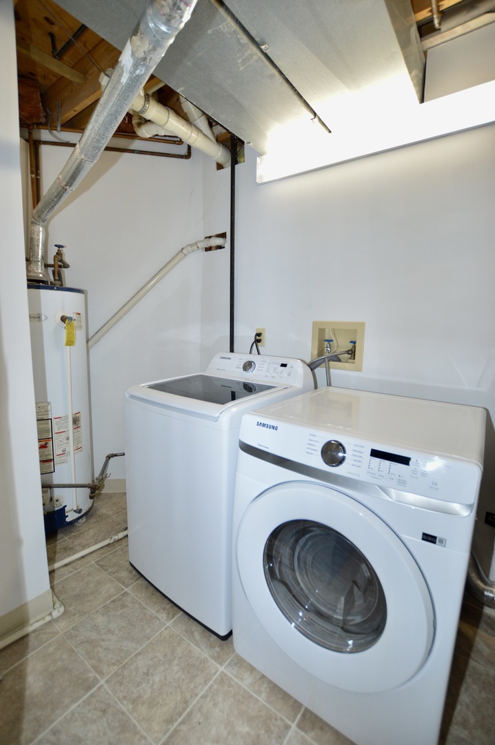 2001 Pine Drive McHenry, IL 60051 - Photo 13 of 19 a utility room with dryer and washer