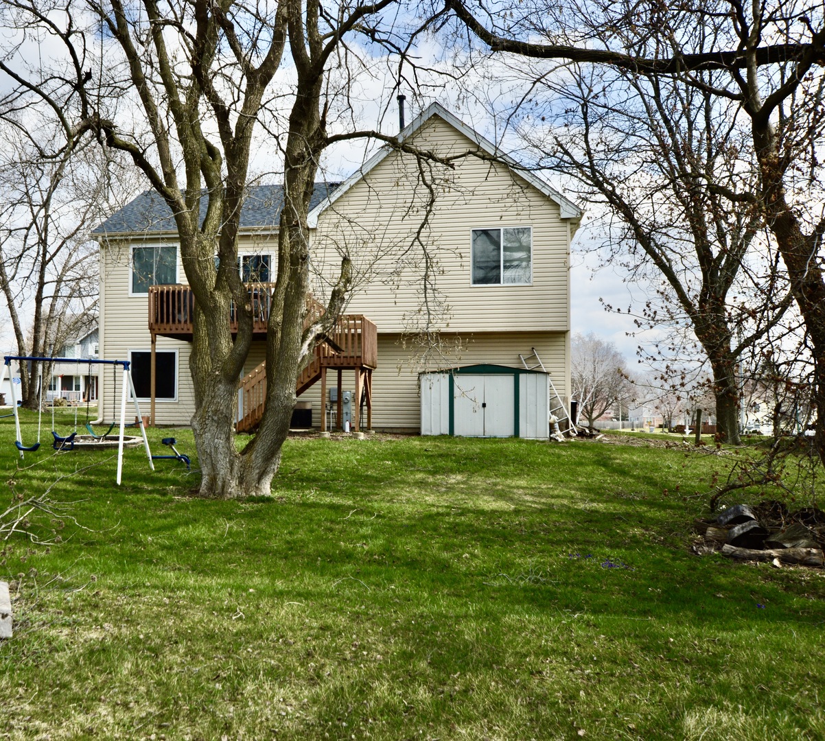 2001 Pine Drive McHenry, IL 60051 - Photo 18 of 19 a view of a house with a yard