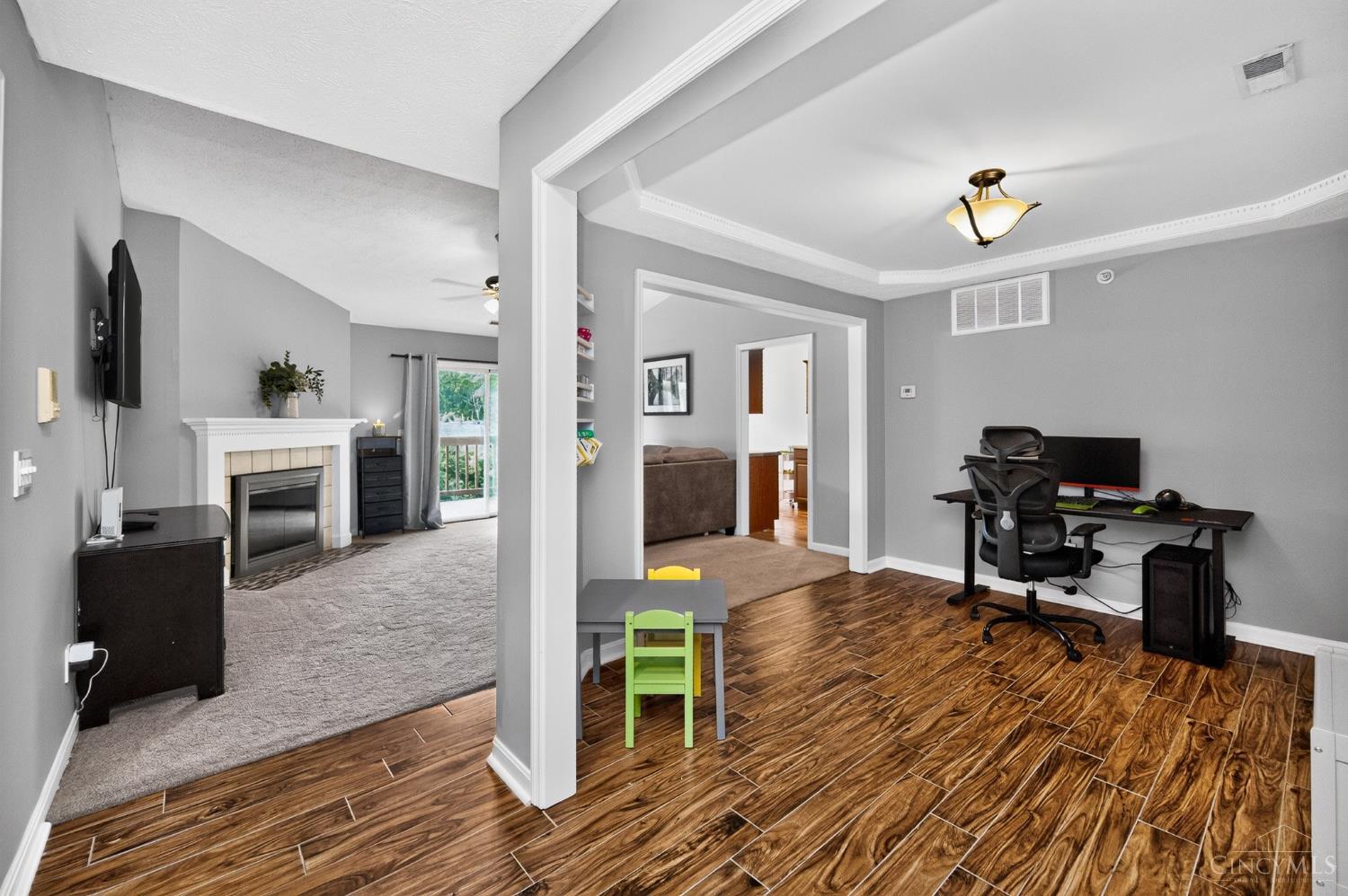4350 Regency Ridge Court, Unit 304 Cincinnati, OH 45248 - Photo 8 of 46 Gallery Image 8