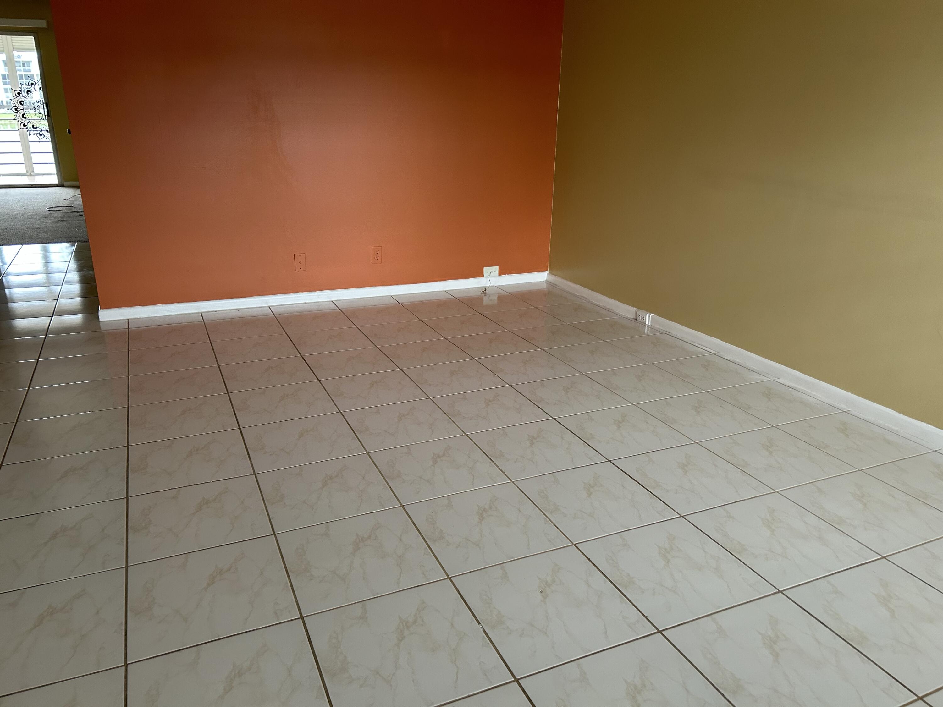 2024 Exeter, Unit 2024B Boca Raton, FL 33434 - Photo 25 of 31 IMG_1249