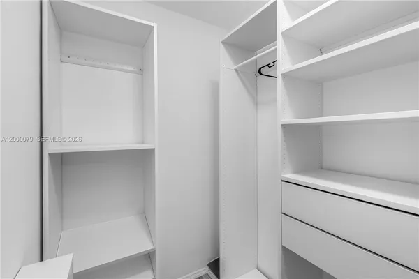 $1,850 | 717 Española Way, Unit 110, Miami Beach, FL 33139